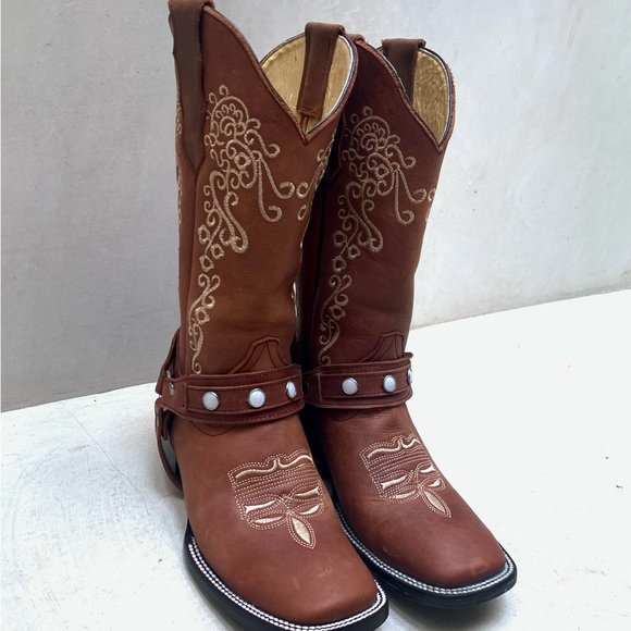 Boho cowboy boots.  Genuine leather - Picture 5 of 9